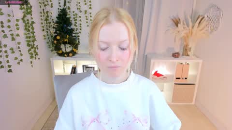 Laly online show from January 2025 07:40:01 PM