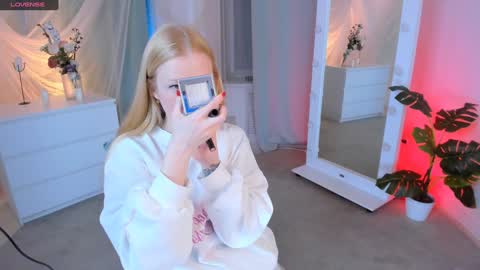 Laly online show from January 2025 04:30:02 PM