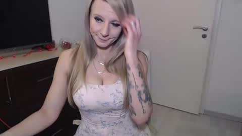Snapshot of lamadrina006 chatting on December 2024 12:11:02 AM LaMadrina006 online show from December 2024 12:11:02 AM