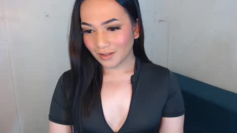 Lamery online show from November 2025 05:15:01 PM