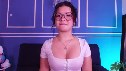  Lana  online show from December 2025 11:37:02 AM