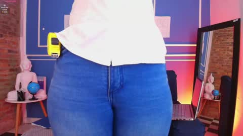  Lana  online show from April 2026 11:39:02 AM