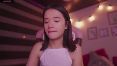 Snapshot of lana_dreams_ chatting on November 2025 12:08:02 AM Lana online show from November 2025 12:08:02 AM