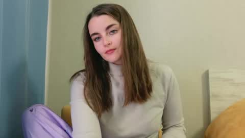 lana_gl online show from April 2026 11:20:01 AM