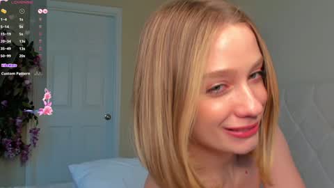 Lana online show from January 2025 08:58:02 PM