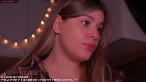 Snapshot of lana_rosy chatting on December 2024 06:37:02 AM Alana online show from December 2024 06:37:02 AM