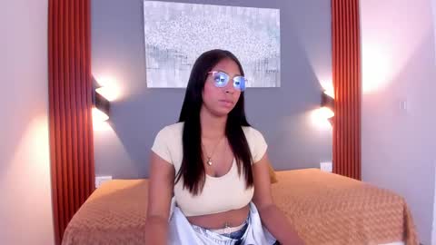 katiuska online show from February 2025 10:07:02 PM