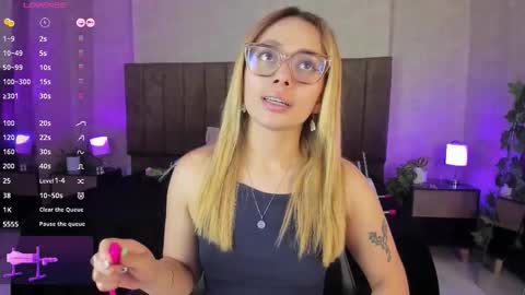 Snapshot of lanaamills chatting on November 2025 03:49:02 AM Lana online show from November 2025 03:49:02 AM