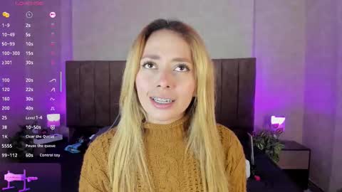 Lana online show from December 2025 04:19:01 AM