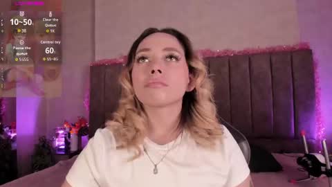 Snapshot of lanaamills chatting on July 2026 04:28:02 AM Lana online show from July 2026 04:28:02 AM