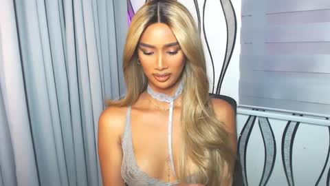 Lana online show from February 2025 12:15:02 AM