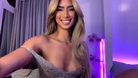 Lana online show from March 2025 05:46:01 AM