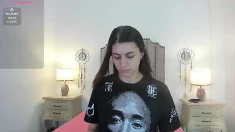 Lana online show from November 2025 07:35:02 PM