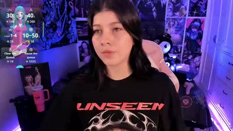 LanaKyutt666 online show from June 2026 11:32:02 PM