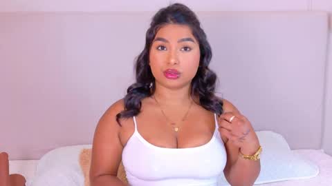 Lana online show from April 2026 07:18:02 PM