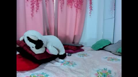 lanastone86 online show from February 2026 12:02:01 PM