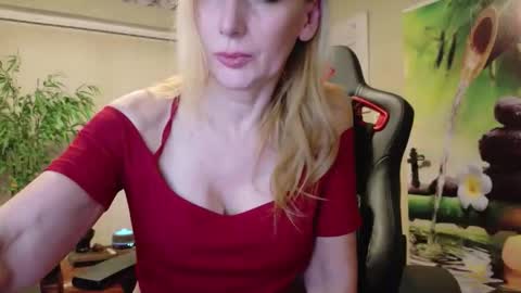 Lana online show from March 2026 05:45:02 PM