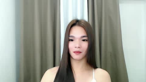 Snapshot of lanawyatt_ chatting on February 2025 01:54:01 PM lanawyatt_ online show from February 2025 01:54:01 PM