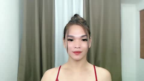 Snapshot of lanawyatt_ chatting on February 2025 08:13:02 PM lanawyatt_ online show from February 2025 08:13:02 PM