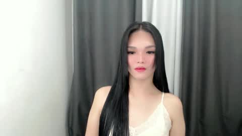 Snapshot of lanawyatt_ chatting on September 2025 12:21:01 PM lanawyatt_ online show from September 2025 12:21:01 PM