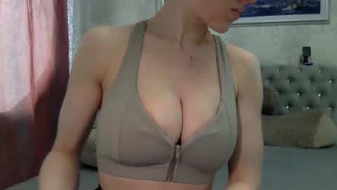 langoria online show from April 2026 10:30:02 AM