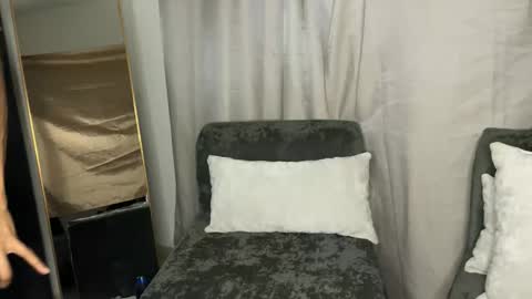 laniroose online show from April 2026 12:06:01 AM