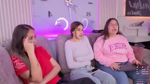 lanna_as online show from February 2026 01:30:02 PM