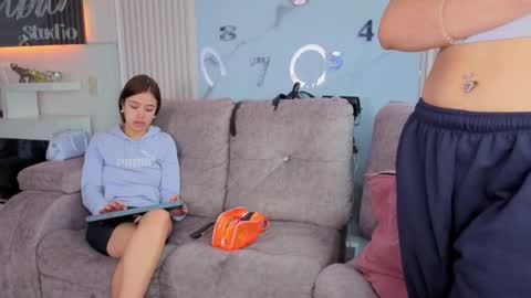 lanna_as online show from March 2026 02:20:02 PM