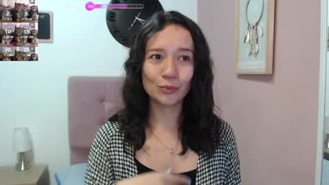 Lanna online show from January 2025 01:45:02 PM