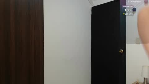 Lanna online show from September 2025 01:26:02 PM