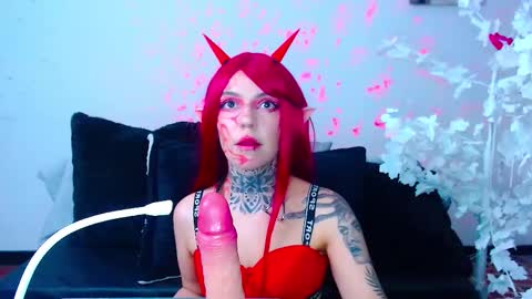 LANNIE   online show from September 2025 10:09:01 PM