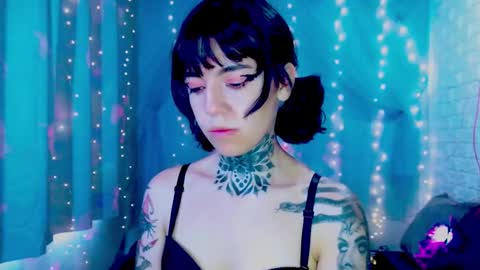 LANNIE   online show from March 2026 02:22:02 PM