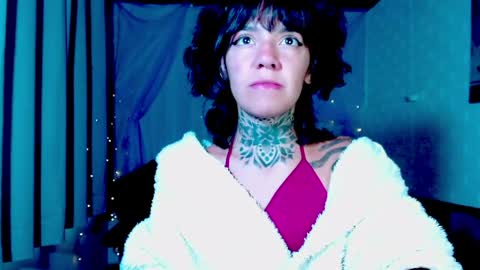 LANNIE   online show from April 2026 12:50:02 PM