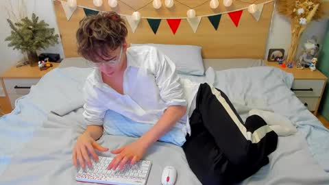 Fandi online show from January 2025 01:30:01 PM