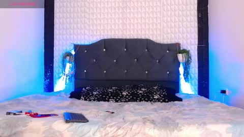 Snapshot of lara_brunette chatting on January 2025 05:37:02 AM Lara Brunette  online show from January 2025 05:37:02 AM