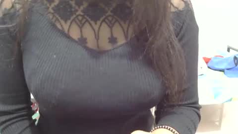 Snapshot of lara_dey chatting on December 2024 06:43:02 PM Anshika rai online show from December 2024 06:43:02 PM