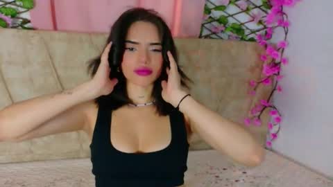 Snapshot of lara_gil_ chatting on February 2026 08:31:02 PM Lara Gill online show from February 2026 08:31:02 PM