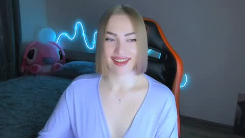 LaraKrein lk online show from March 2026 02:08:01 PM