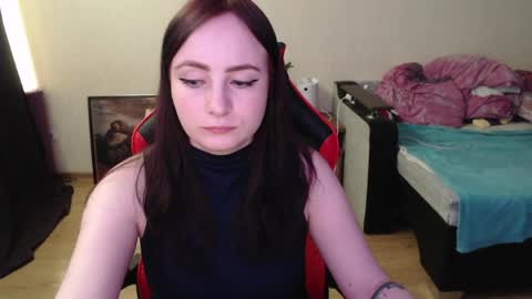 Laralianna online show from April 2026 01:50:02 PM