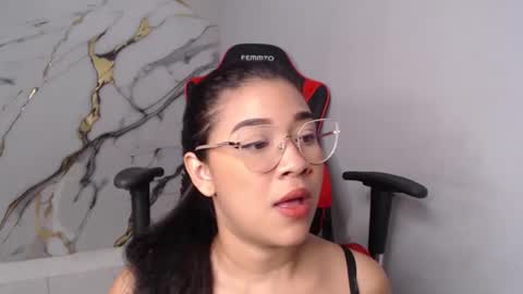 laralmanza online show from February 2026 01:40:01 PM