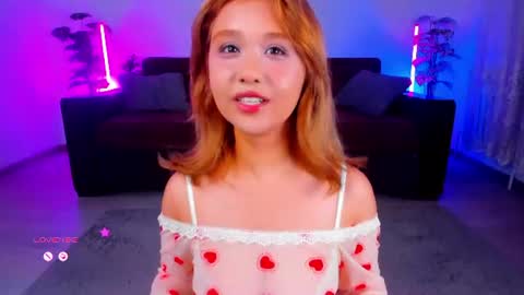 Lara online show from June 2026 07:05:01 PM