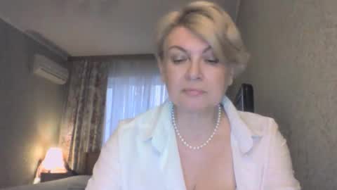 Snapshot of laramrs chatting on April 2026 05:44:02 PM laramrs online show from April 2026 05:44:02 PM