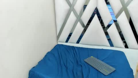 Lara Murphy online show from January 2025 10:41:01 PM