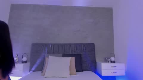 Laura online show from February 2026 12:25:01 PM