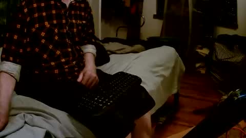 Larbie online show from October 2025 10:44:01 AM