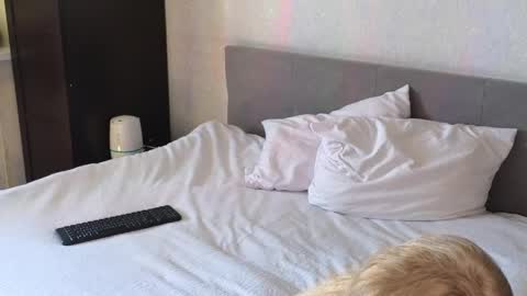 LarineGMT7  UTC6  online show from April 2026 07:35:01 AM