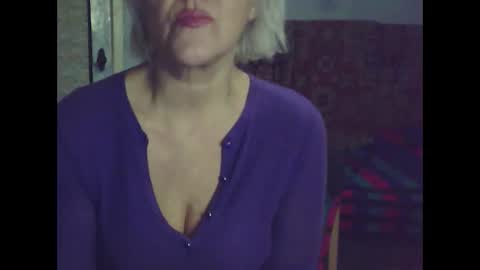 larisaq4ugo24 online show from January 2025 06:35:01 PM