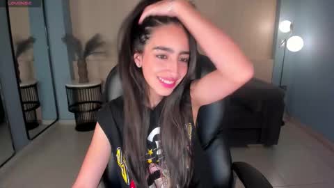 Larisa Smirnov online show from September 2025 04:24:01 AM