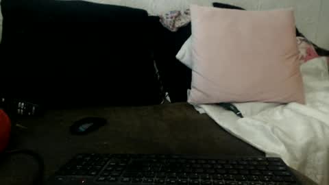 Lariss online show from June 2026 06:45:02 AM
