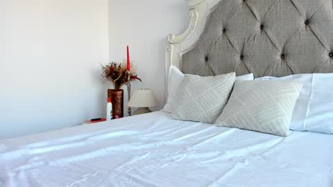 Larissa online show from January 2025 01:31:01 PM